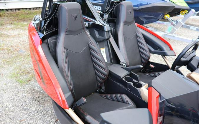 2022 Polaris Slingshot® SLINGSHOT R LE AUTODRIVE, 49ST, CRMSON FRGE Signature LE