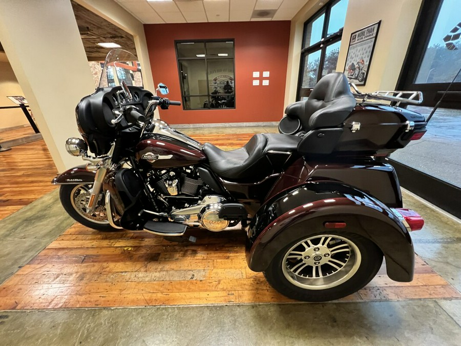 Used 2022 Harley-Davidson Tri-Glide Ultra Trike For Sale Near Memphis, TN