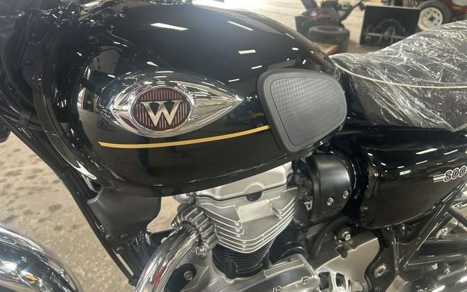 2025 Kawasaki METALLIC BRILLIANT GOLDEN BLACK/EBONY W800 ABS