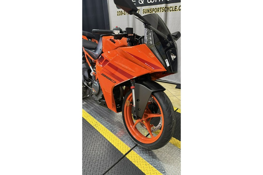 2024 390 RC - KTM