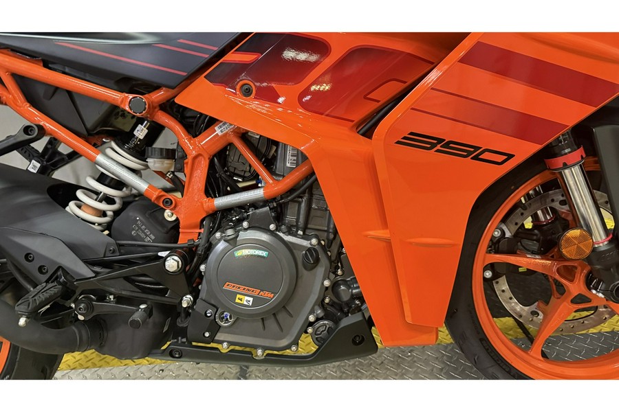 2024 390 RC - KTM