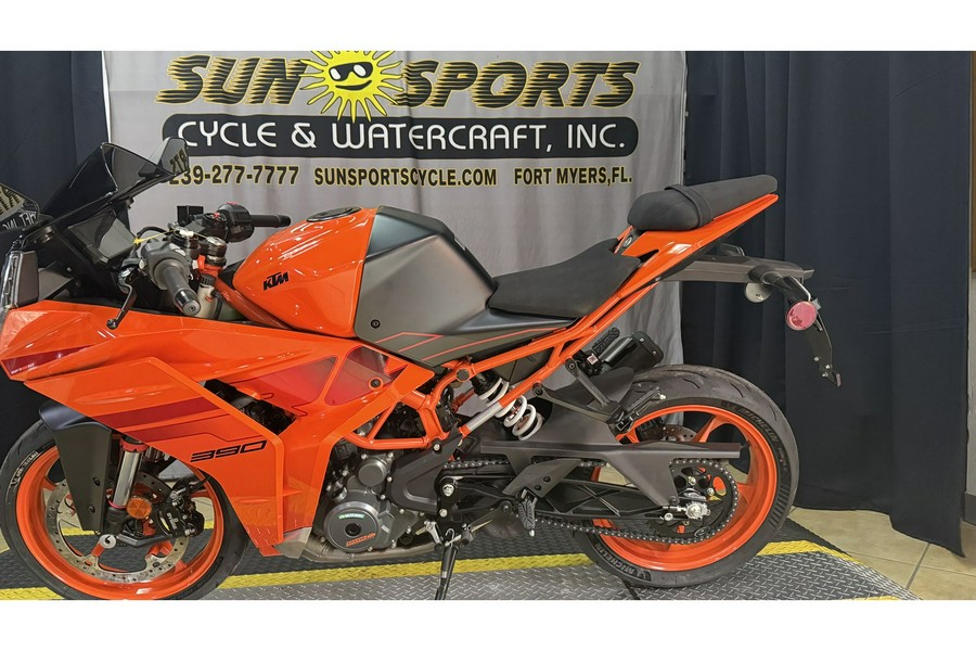 2024 390 RC - KTM