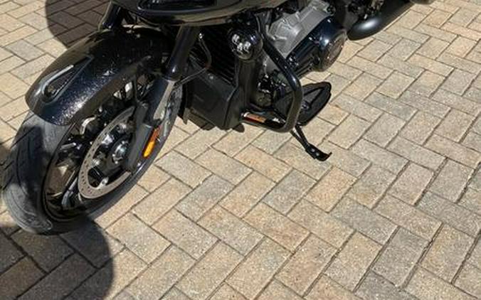 2026 Indian Motorcycle® Indian Challenger 125th Anniversary Edition 125th Anniversary Red with Blac