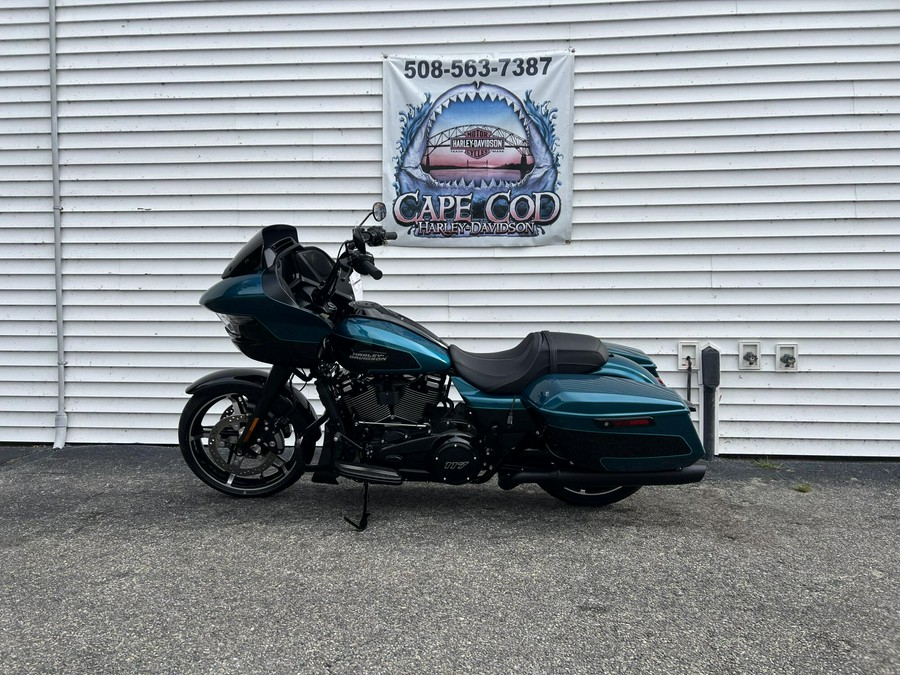 2026 Harley-Davidson® Street Glide® Teal Thunder / Vivid Black Black Trim