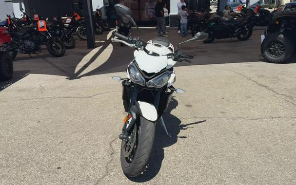 2025 Triumph Street Triple 765 R