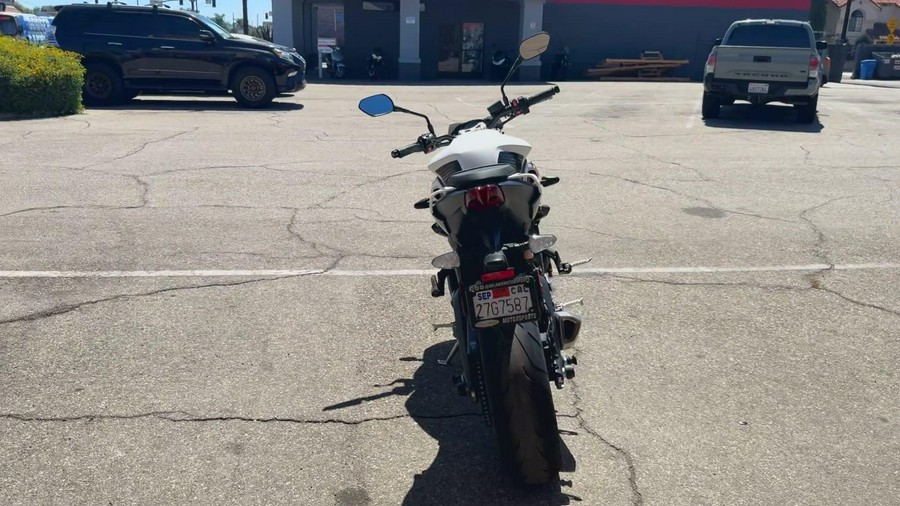 2025 Triumph Street Triple 765 R