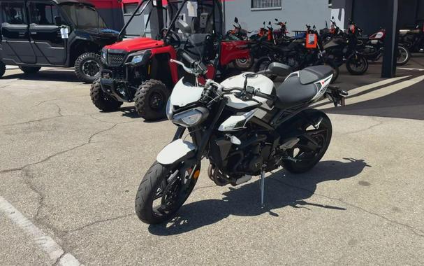 2025 Triumph Street Triple 765 R
