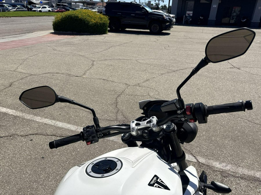 2025 Triumph Street Triple 765 R