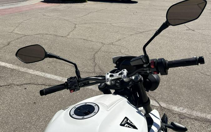 2025 Triumph Street Triple 765 R