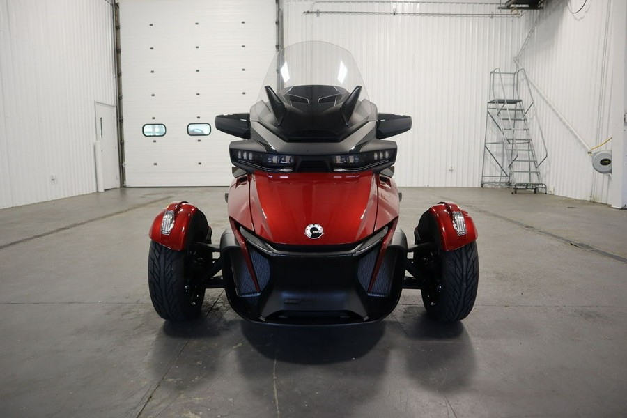 2024 Can-Am® Spyder RT Limited Dark Wheels