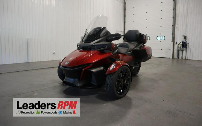 2024 Can-Am® Spyder RT Limited Dark Wheels