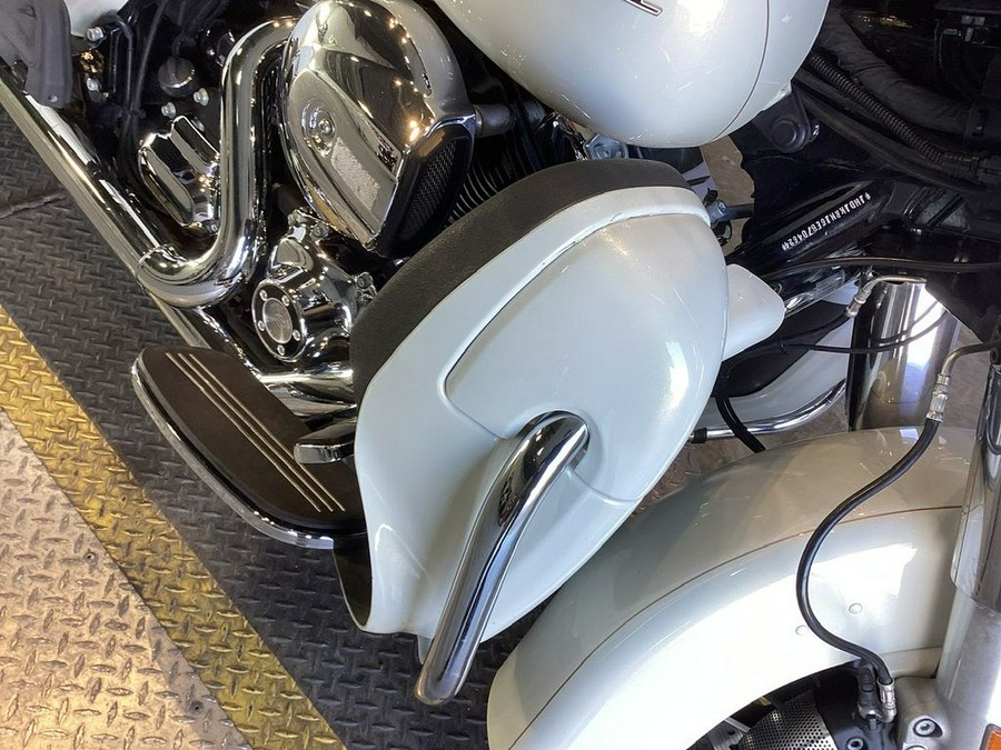 2014 Harley-Davidson® FLHXS - Street Glide® Special