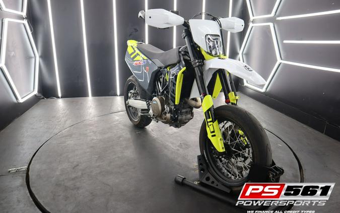 2023 Husqvarna 701 Supermoto