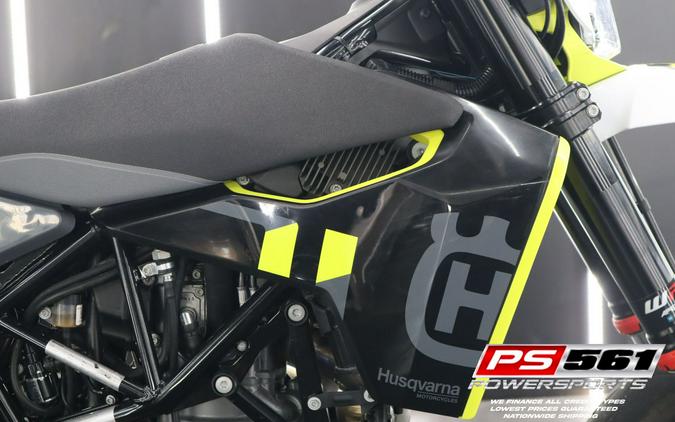 2023 Husqvarna 701 Supermoto