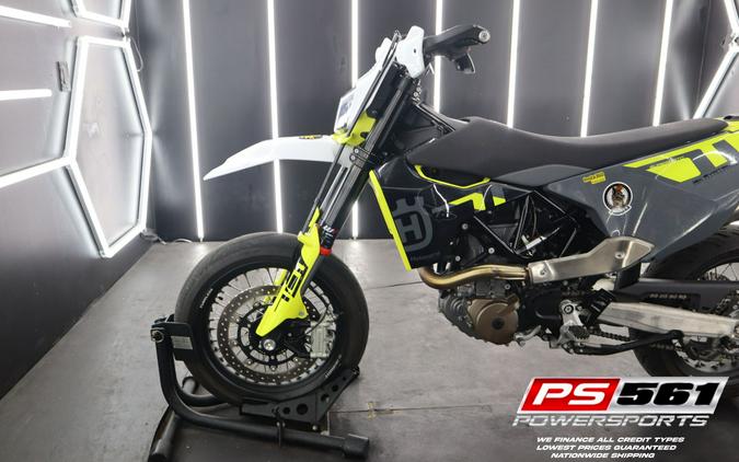 2023 Husqvarna 701 Supermoto