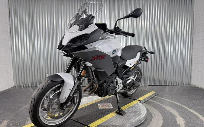2021 BMW F 900 XR