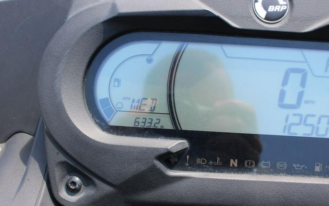 2022 Can-Am® Outlander X mr 1000R