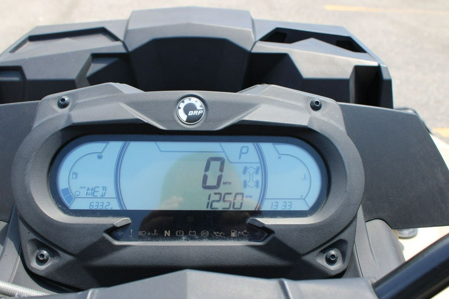 2022 Can-Am® Outlander X mr 1000R