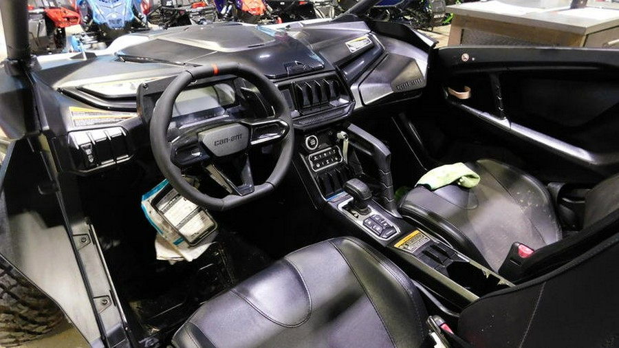 2024 Can-Am® Maverick R 999T DCT