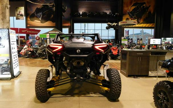2024 Can-Am® Maverick R 999T DCT