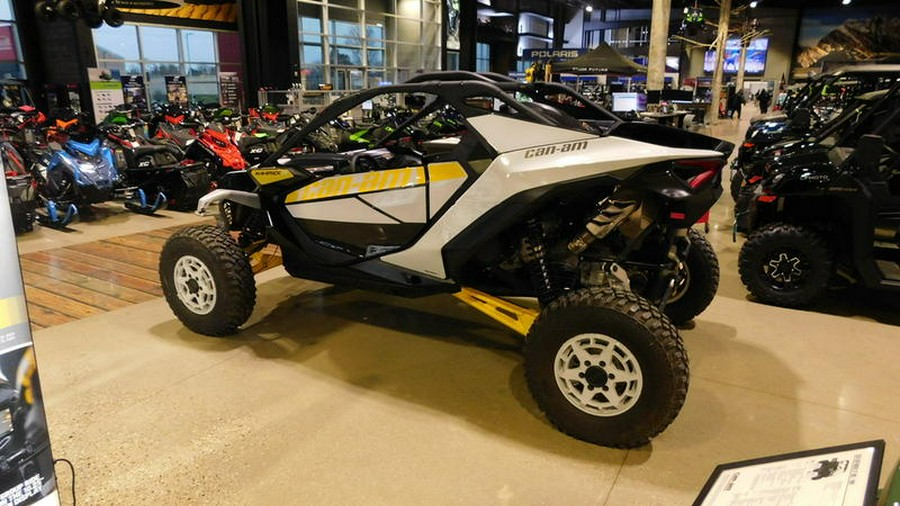 2024 Can-Am® Maverick R 999T DCT
