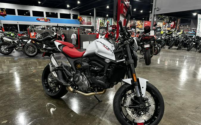 2024 DUCATI MONSTER PLUS