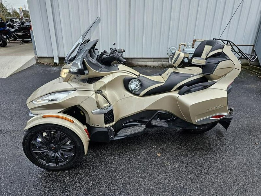 2017 Can-Am® Spyder® RT-S 6-Speed Semi-Automatic (SE6)