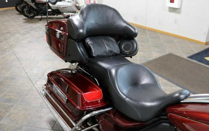 2008 Harley-Davidson® Electra Glide® Ultra Classic® CRIM/RD/RED SUN W/PINSTRIPE