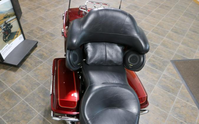 2008 Harley-Davidson® Electra Glide® Ultra Classic® CRIM/RD/RED SUN W/PINSTRIPE