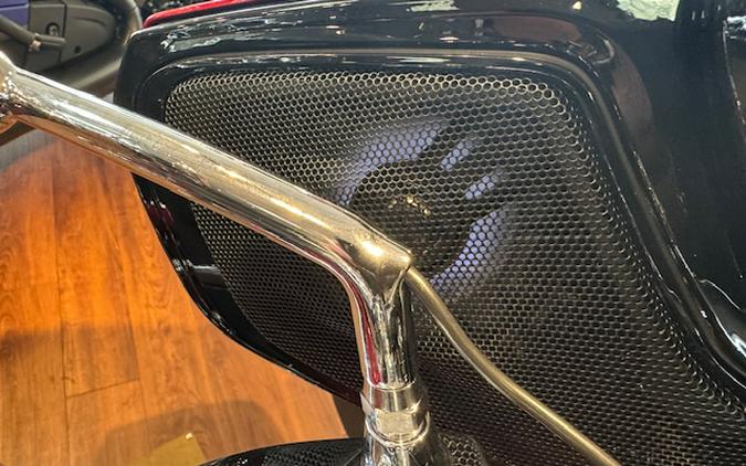 2025 Indian Motorcycle® Roadmaster® PowerPlus 112 Limited with PowerBand Audio Package