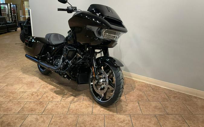 2024 Harley-Davidson®FLTRX Road Glide™ Vivid Black