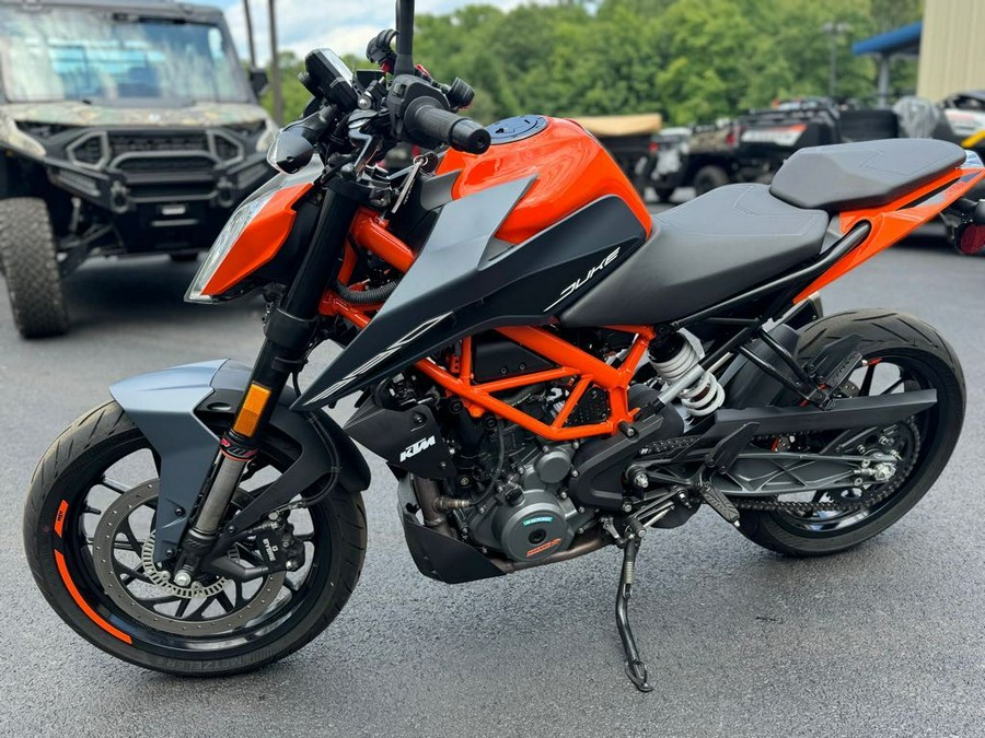 2023 KTM Duke 390