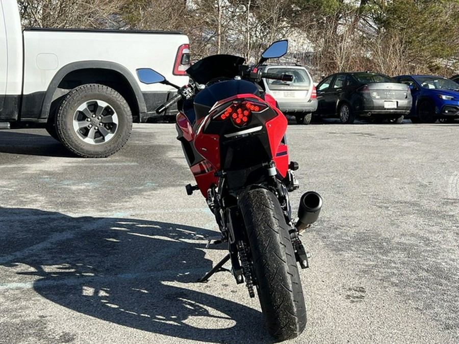 2025 Kawasaki Ninja 500 ABS Passion Red/Metallic Flat Spark Bla