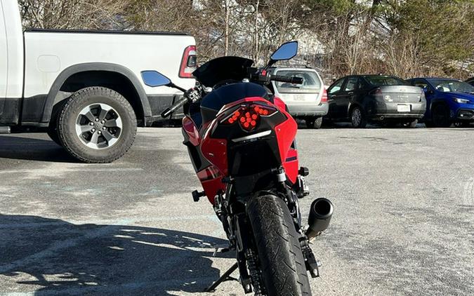 2025 Kawasaki Ninja 500 ABS Passion Red/Metallic Flat Spark Bla