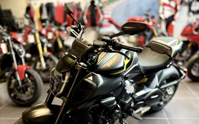 2026 Ducati DIAVEL V4