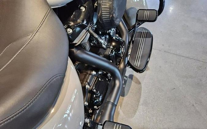 FLHRXS 2025 Road King™ Special