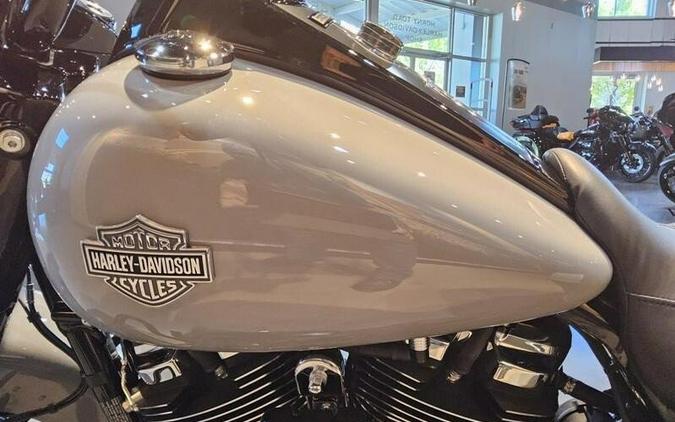 FLHRXS 2025 Road King™ Special