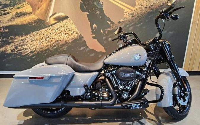 FLHRXS 2025 Road King™ Special