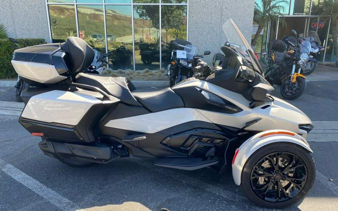 2020 Can-Am® Spyder® RT Limited Dark