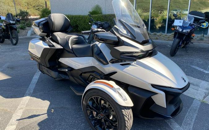 2020 Can-Am® Spyder® RT Limited Dark