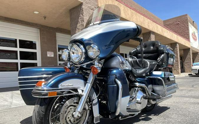 2002 Harley-Davidson® FLHTC - Electra Glide® Classic