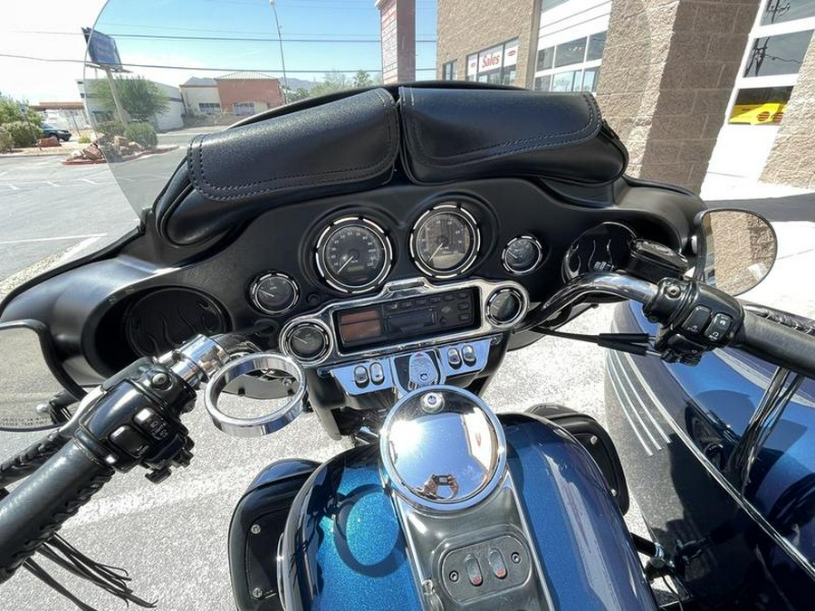 2002 Harley-Davidson® FLHTC - Electra Glide® Classic