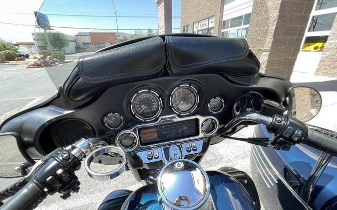 2002 Harley-Davidson® FLHTC - Electra Glide® Classic