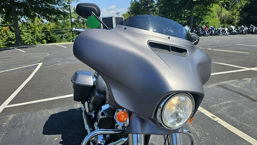 2017 Harley-Davidson FLHXS - Street Glide Special