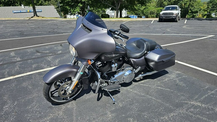 2017 Harley-Davidson FLHXS - Street Glide Special