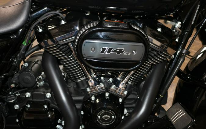 2024 Harley-Davidson® Road King® Special Vivid Black