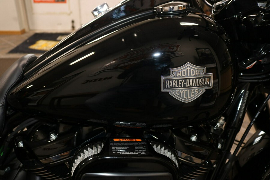 2024 Harley-Davidson® Road King® Special Vivid Black