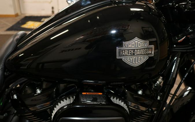 2024 Harley-Davidson® Road King® Special Vivid Black