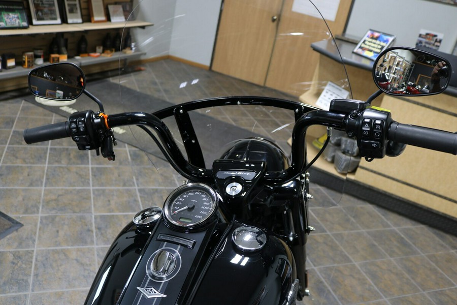 2024 Harley-Davidson® Road King® Special Vivid Black