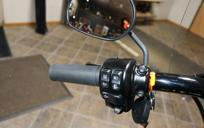 2024 Harley-Davidson® Road King® Special Vivid Black
